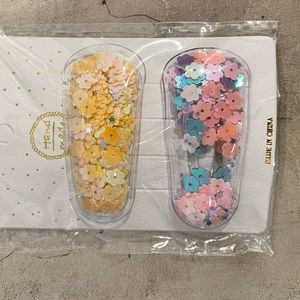 Confetti filled hair clips